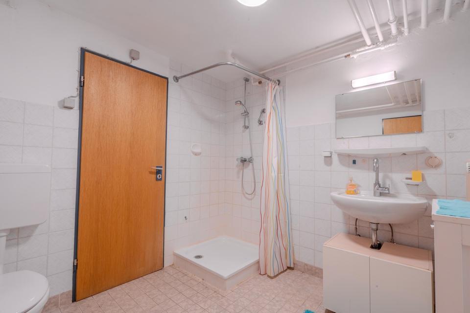 Großzügiger, heller, energetisch sanierter Bungalow in bester Wohnlage von Darmstadt – Bild 18