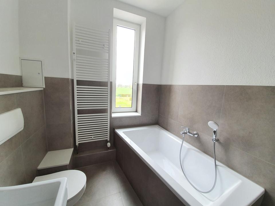 Große 2,5-Zimmer-Wohnung in Velten mit EBK, Tageslichtbad & Stellplatz (Wallbox-Option) – Bild 10