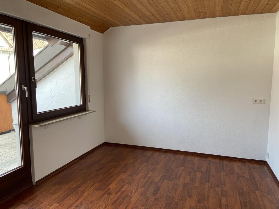 Großzügige 3,5-Zimmer-Wohnung in Winnenden (Hungerberg) – Bild 13