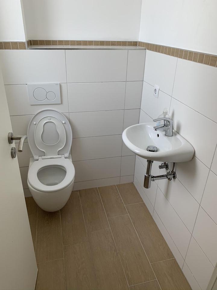 Modern wohnen in Lüneburg – stilvolle Doppelhaushälfte mit Garten & Carport – Bild 8