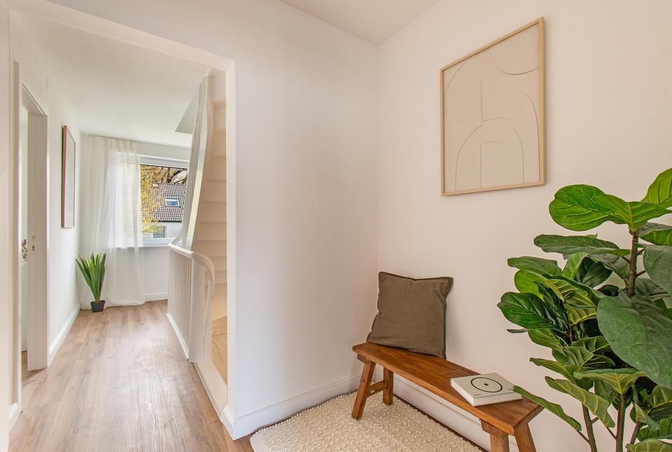 Modernisiertes, familienfreundliches Reihenhaus mit schönem Garten und Garage! – Bild 8