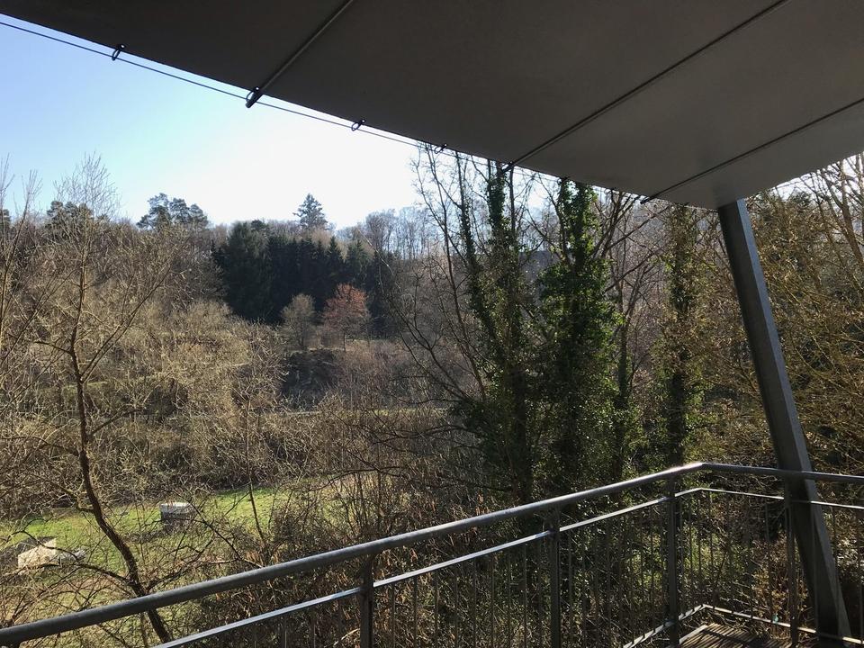 Lichtdurchflutete Wohnung in einem historischen Gebäude – Bild 3