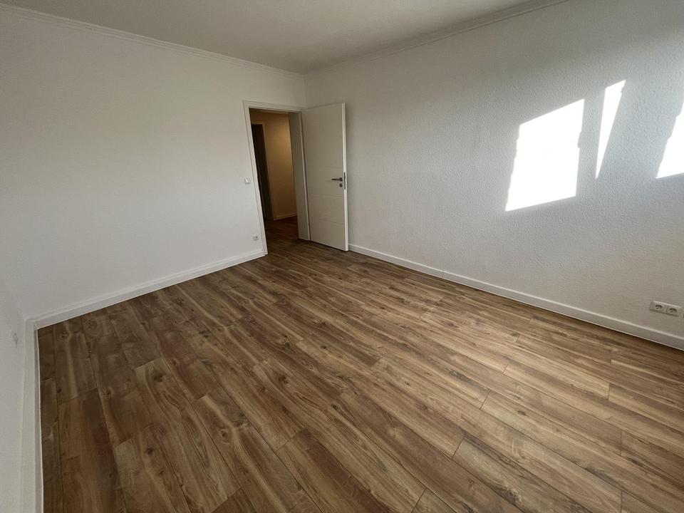 Großzügiges Wohnen in Dortmund: Kernsanierte 100 qm EG-Wohnung mit Balkon in der Rheinischen Straße – Bild 5