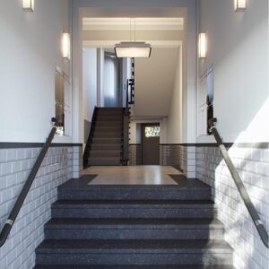 möblierte, luxuriöse 2 Zimmerwohnung am idyllischen Ludwigkirchplatz