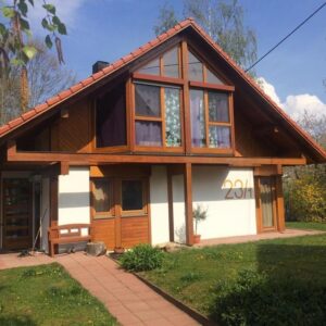 Einzigartiges Holzhaus im Grünen in Randlage und doch zentral