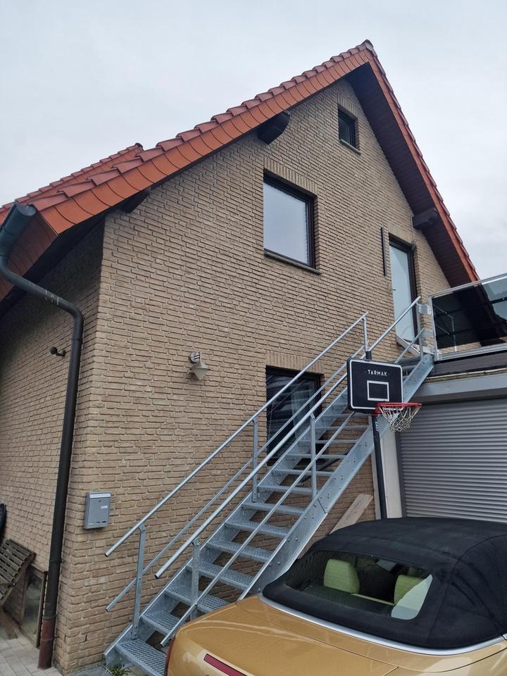 Moderne 2,5-Zimmer-Wohnung mit Dachterrasse & Balkon- eigener Eingang – Bild 17