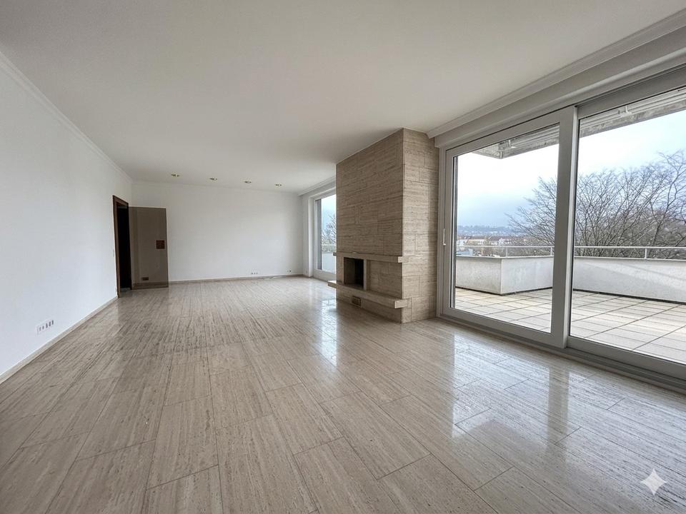 Penthouse | sehr gute Infrastruktur und Lage | riesen Balkon | inkl. Küche | S-Bahn 2 Gehmin – Bild 5