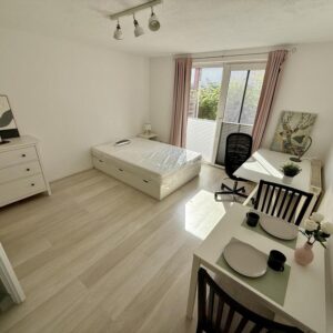 Möbliert wohnen: Zentrale 1-Zimmer-Wohnung mit Terrasse in Lüneburg