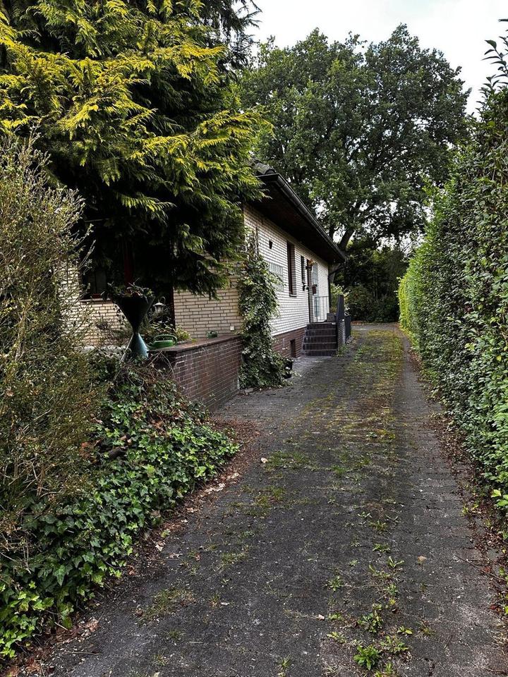 PLZ 22399 Großes Einfamilienhaus in Top Lage in Hamburg Poppenbüttel – Bild 15