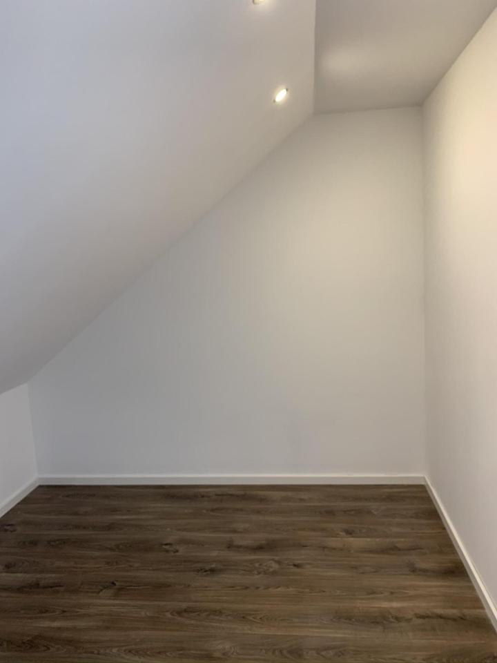 Modern wohnen in Lüneburg – stilvolle Doppelhaushälfte mit Garten & Carport – Bild 17