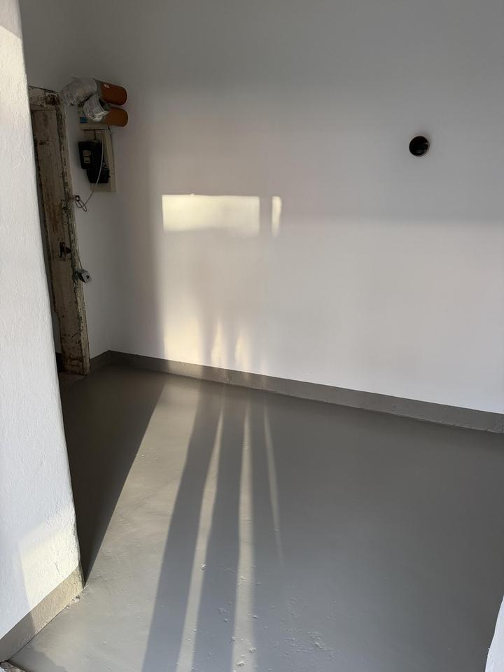 Lagerfläche 90 qm mit Hochrampe – Bild 4