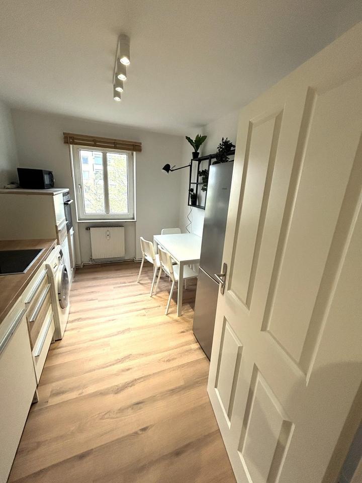 Möbliertes WG-Zimmer (ca. 11 m²) | Professional-WG | WLAN | Milbertshofen Nähe BMW – Bild 2