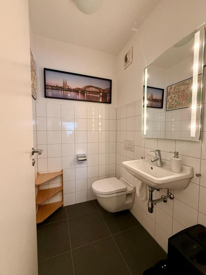 Lichtdurchflutete 3,5-Zimmer-Wohnung mit Panoramablick – teilmöbliert möglich – Bild 10