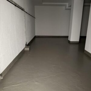 Lagerfläche 90 qm mit Hochrampe