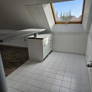 frisch renovierte Maisonette-Wohnung  in zentraler Lage