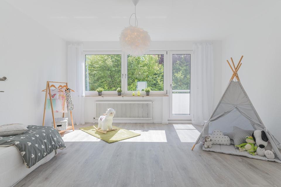 Lass die Sonne rein: Bezugsfreies Reihenhaus in Nürtingen-Enzenhardt frisch renoviert – Bild 7