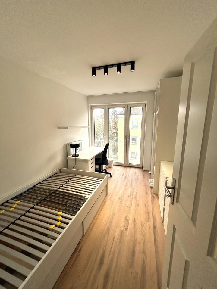 Möbliertes WG-Zimmer (ca. 11 m²) | Professional-WG | WLAN | Milbertshofen Nähe BMW – Bild 7
