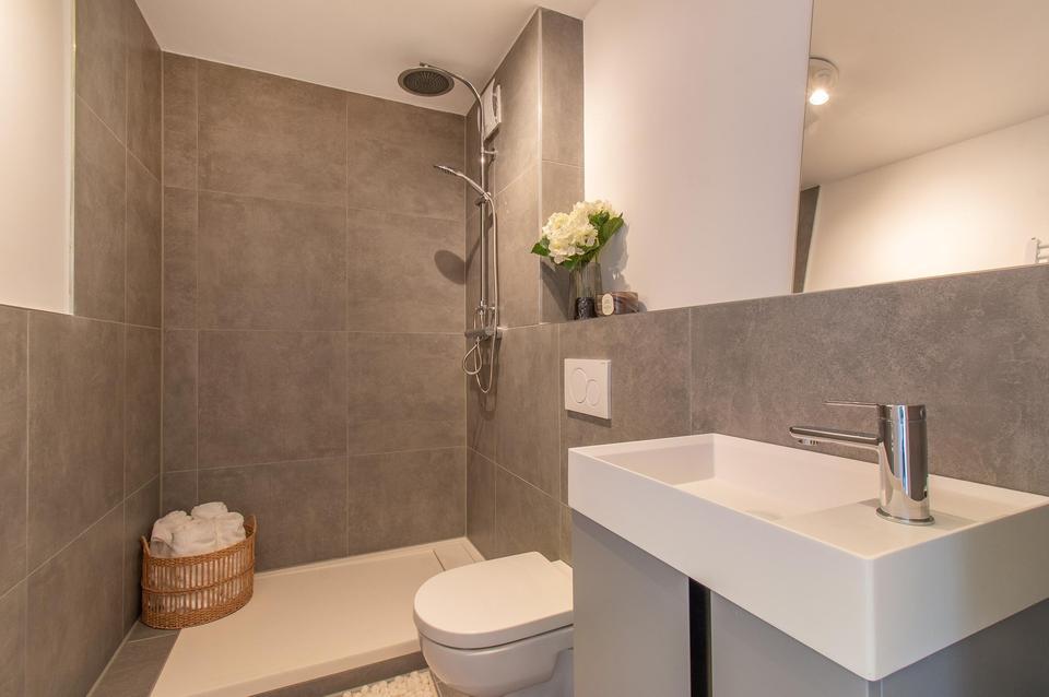 Modernisiertes, familienfreundliches Reihenhaus mit schönem Garten und Garage! – Bild 7