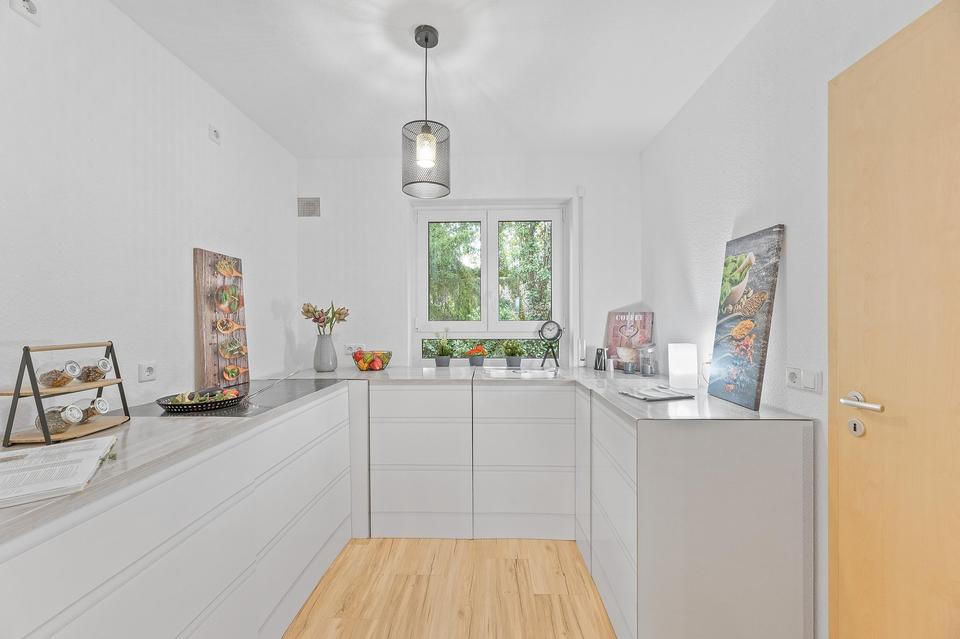 Lass die Sonne rein: Bezugsfreies Reihenhaus in Nürtingen-Enzenhardt frisch renoviert – Bild 6