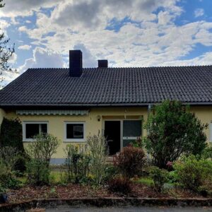 Einfamilienhaus mit großem Garten in ruhiger und gepflegter Lage, provisionsfrei von privat