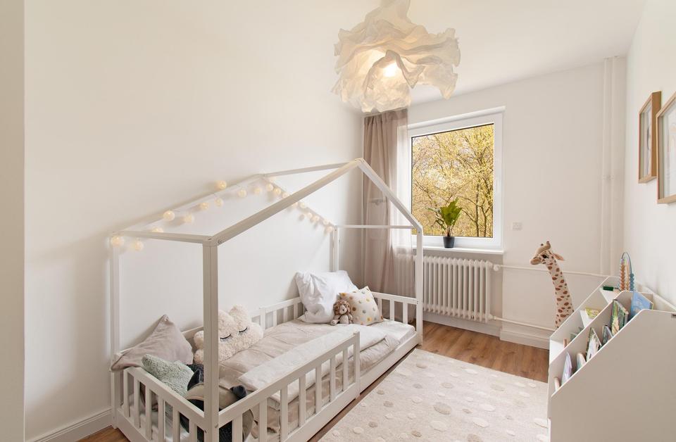 Modernisiertes, familienfreundliches Reihenhaus mit schönem Garten und Garage! – Bild 6