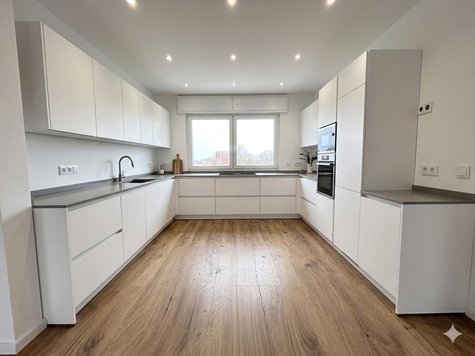 Penthouse | sehr gute Infrastruktur und Lage | riesen Balkon | inkl. Küche | S-Bahn 2 Gehmin – Bild 2