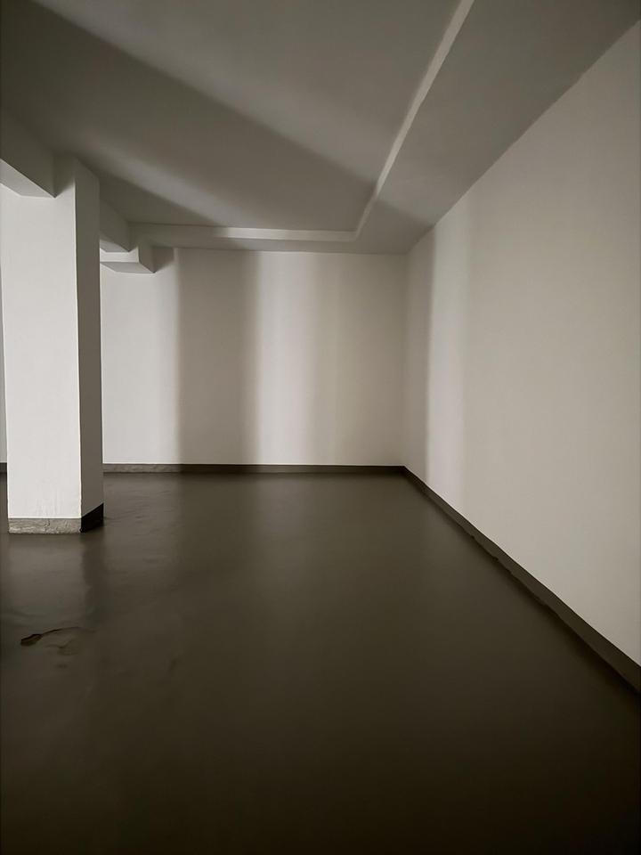 Lagerfläche 90 qm mit Hochrampe – Bild 5