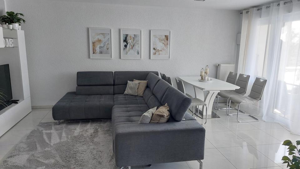 Neuwertige 3,5-Zimmer-Wohnung mit gehobener Ausstattung und Balkon – Bild 2