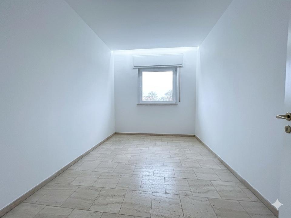 Penthouse | sehr gute Infrastruktur und Lage | riesen Balkon | inkl. Küche | S-Bahn 2 Gehmin – Bild 14