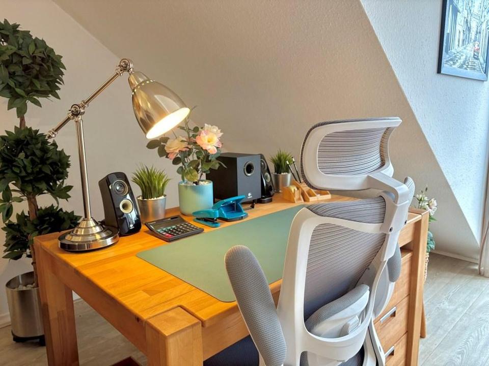 Liebevoll möblierte 2-Zimmerwohnung mit Balkon – bezugsfrei, ruhig & mitten in Fürth – Bild 6