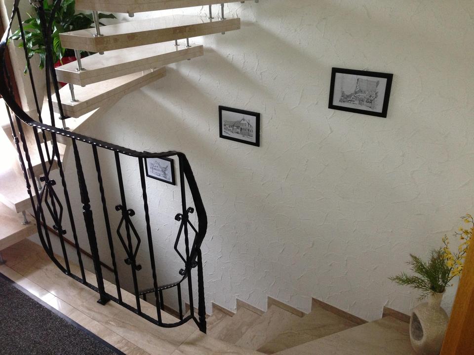 helle Wohnung mit großer Wohnküche, innenliegender Gewölbekeller, möbliert, provisionsfrei – Bild 20