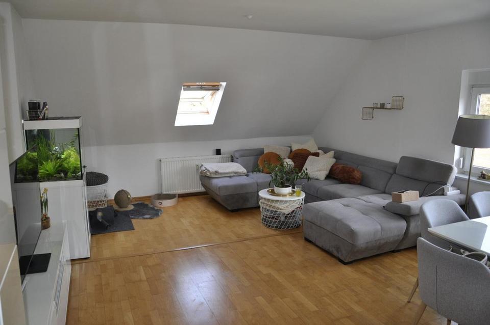 Moderne 3-Zimmer-Dachgeschoss-Maisonettewohnung mit Terrasse und Einzelgarage! – Bild 3