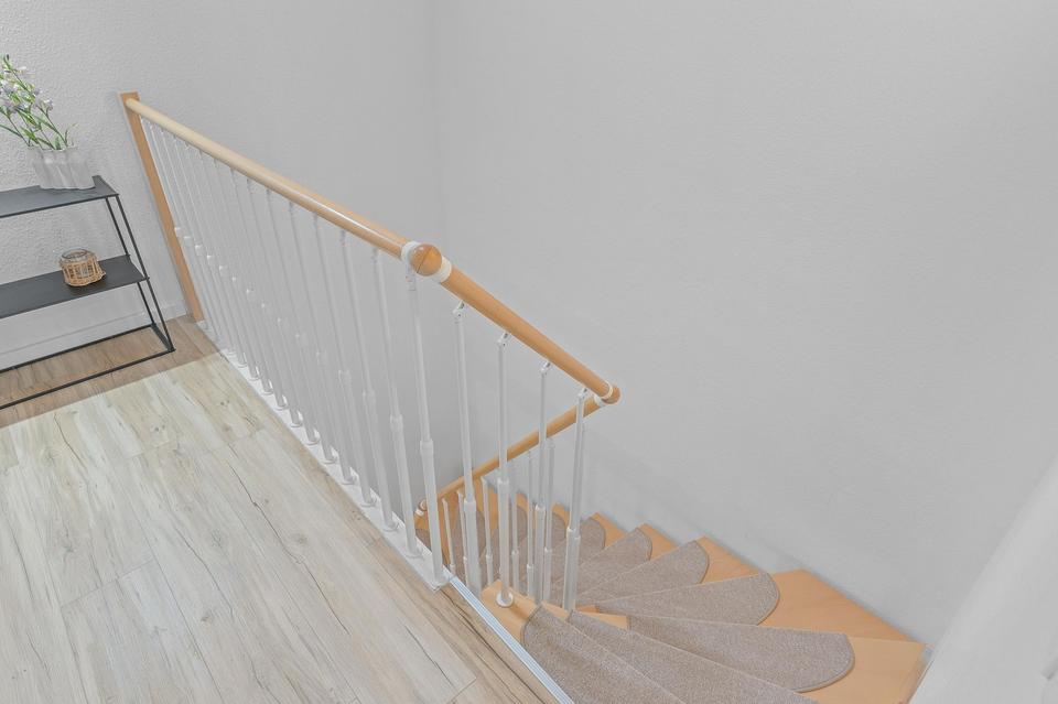 Lass die Sonne rein: Bezugsfreies Reihenhaus in Nürtingen-Enzenhardt frisch renoviert – Bild 14