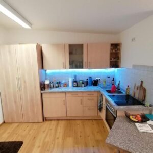 Ein Zimmer Apartment an Wochenendheimfahrer zu vermieten