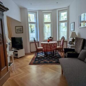 Ruhiges 2 Zi - Apartment, verkehrsgünstig, Schlosspark