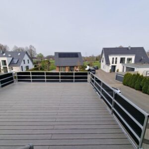 Moderne 2,5-Zimmer-Wohnung mit Dachterrasse & Balkon- eigener Eingang