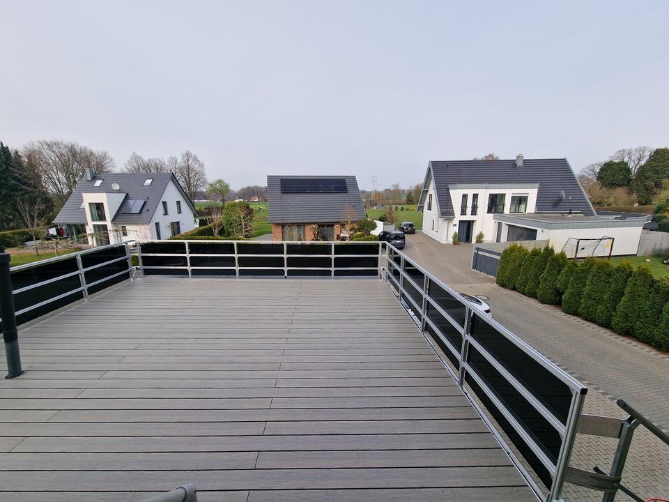 Moderne 2,5-Zimmer-Wohnung mit Dachterrasse & Balkon- eigener Eingang