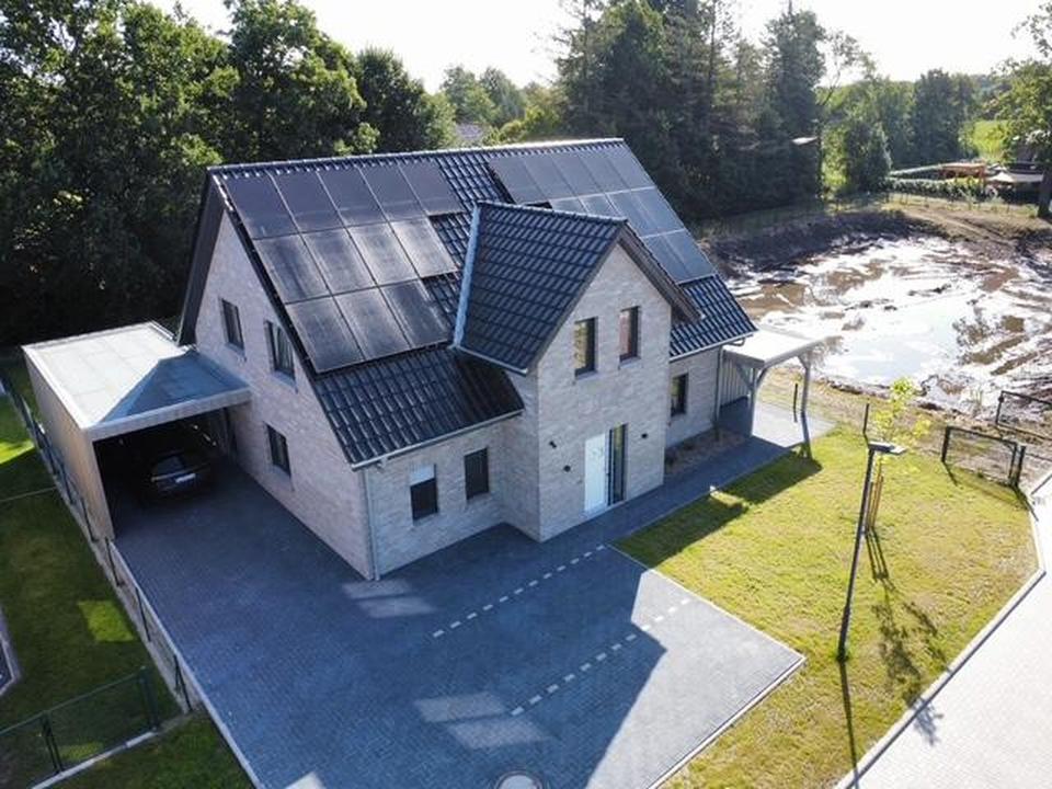 infamilienwohnhaus mit zwei Wohneinheiten, Geräteraum