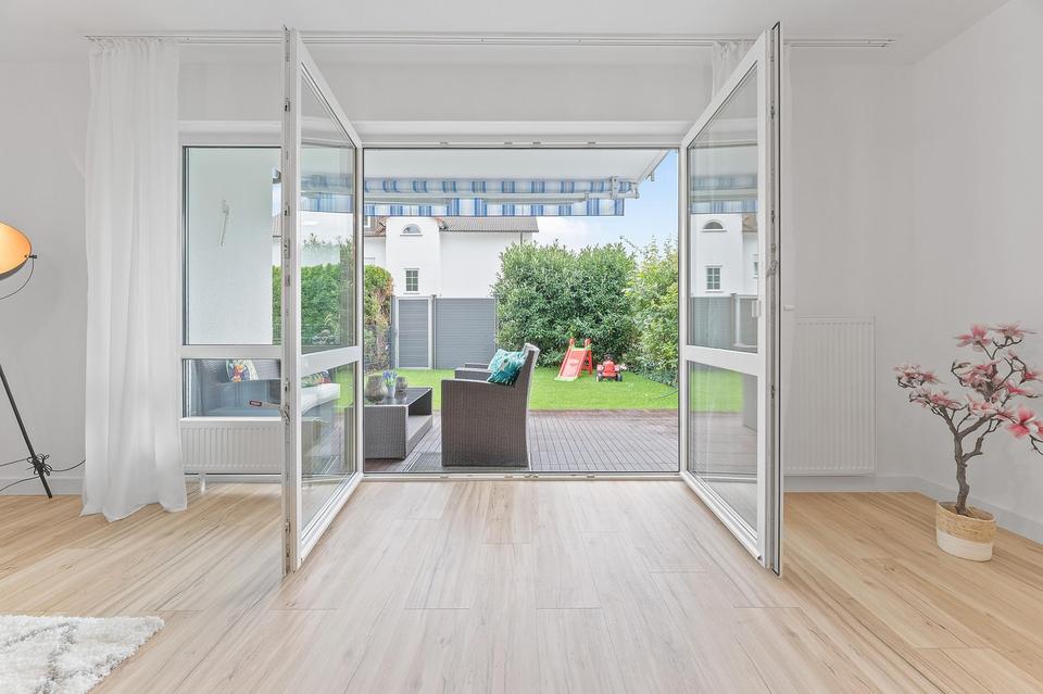 Lass die Sonne rein: Bezugsfreies Reihenhaus in Nürtingen-Enzenhardt frisch renoviert