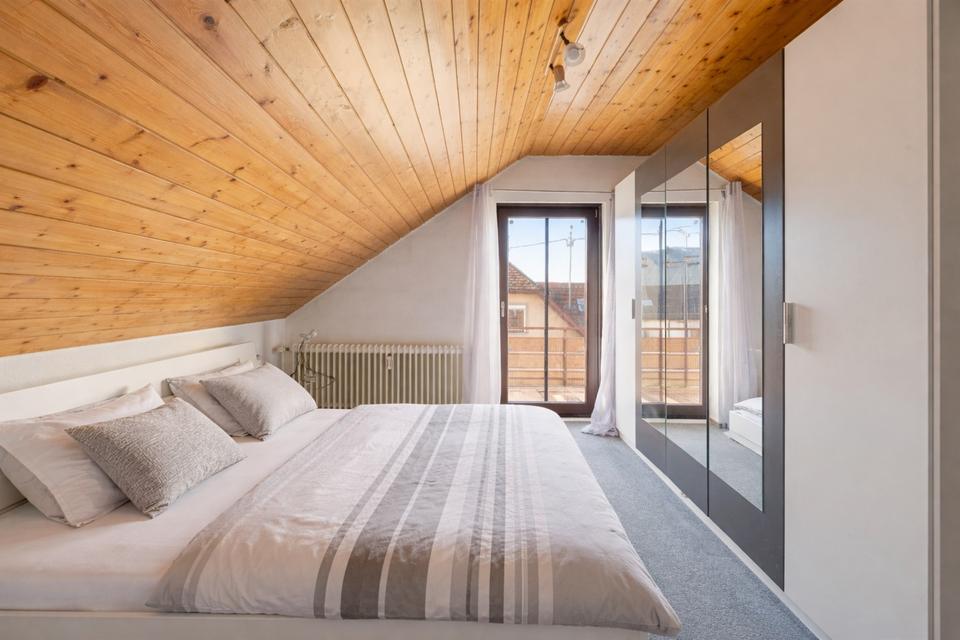 Helle 3-Zi. Wohnung mit großem Südbalkon + Stellplatz in attraktiver Lage *PROVISIONSFREI* – Bild 2