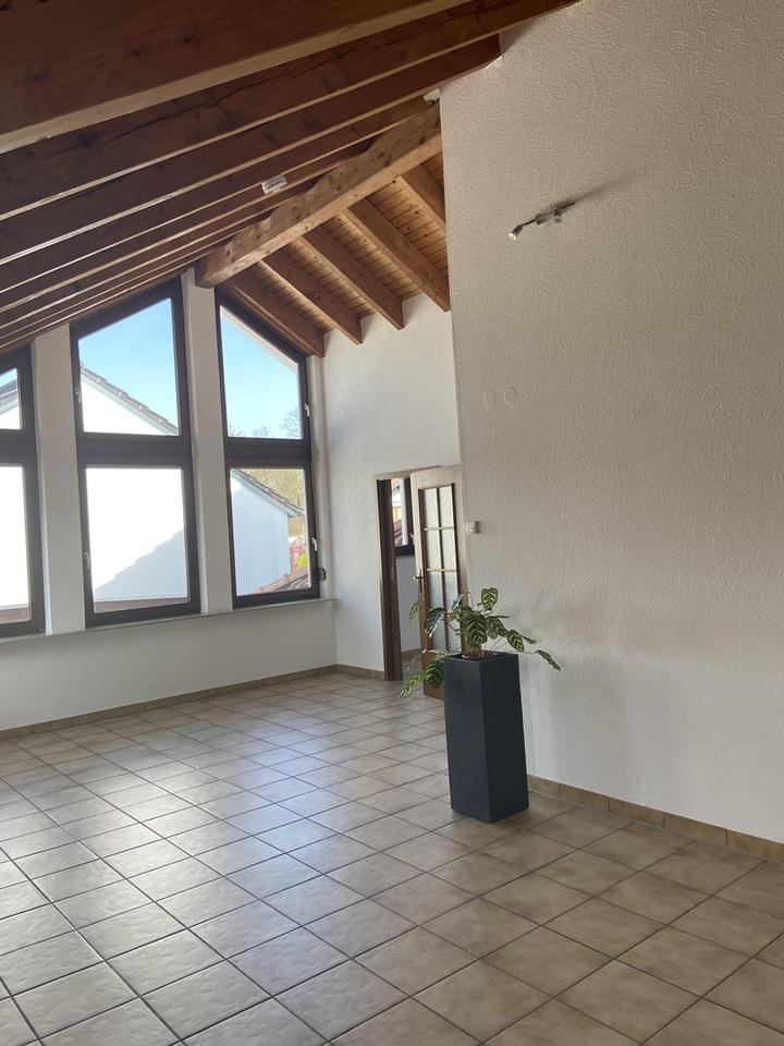 Großzügige 3,5-Zimmer-Wohnung in Winnenden (Hungerberg)