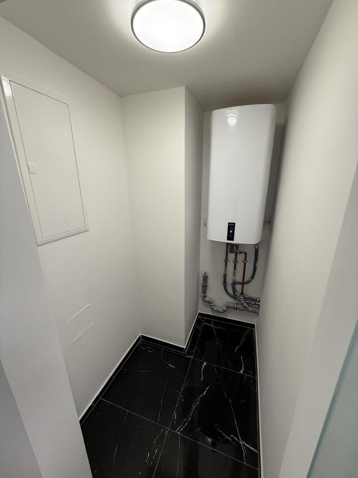 Neu renovierte 3 Zimmer Wohnung für Singles, Familien oder Kapitalanleger – Bild 16