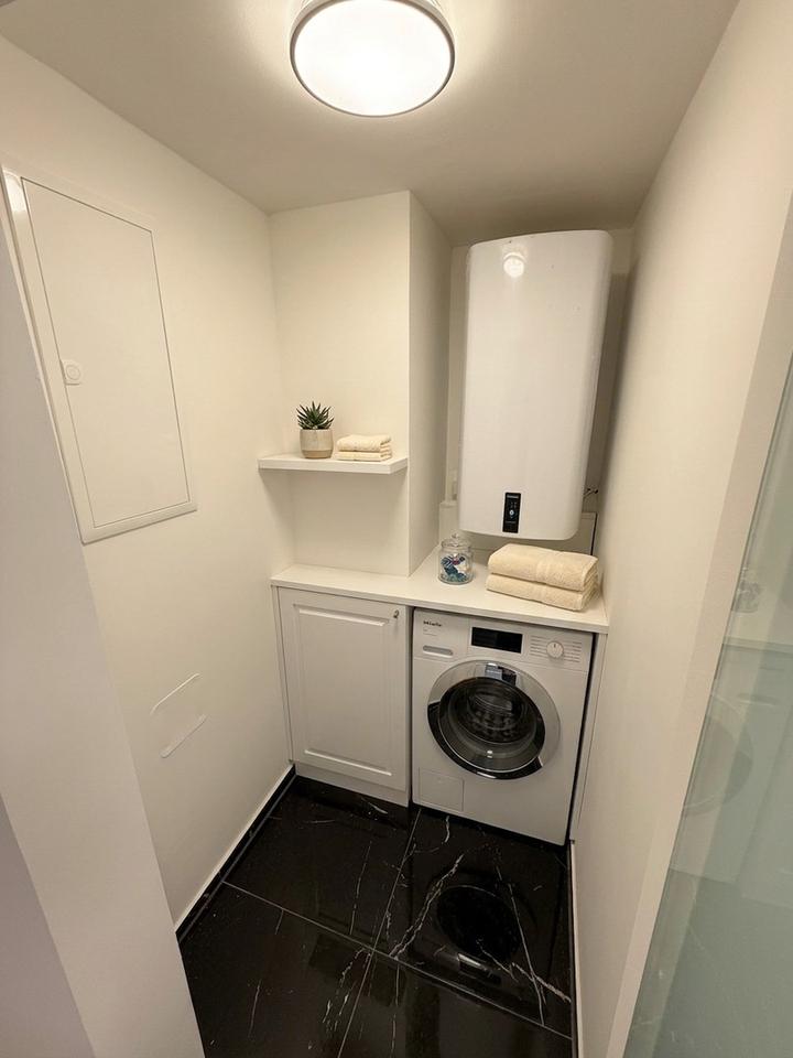 Neu renovierte 3 Zimmer Wohnung für Singles, Familien oder Kapitalanleger – Bild 15