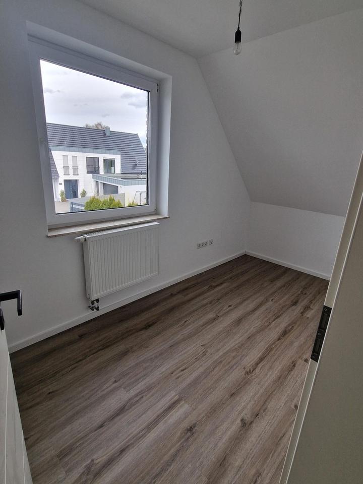 Moderne 2,5-Zimmer-Wohnung mit Dachterrasse & Balkon- eigener Eingang – Bild 10