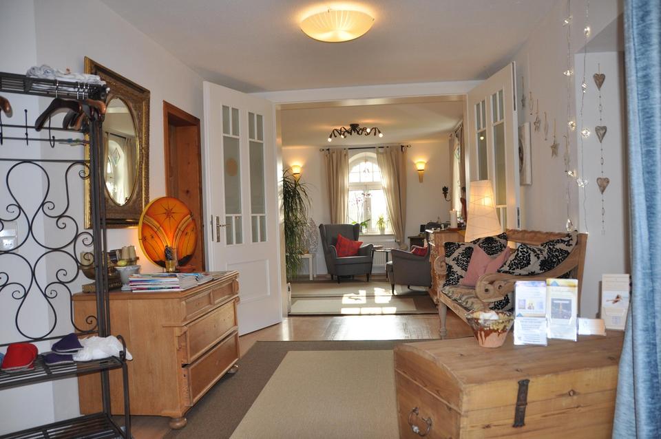 Jugendstilvilla mit Garten und Weitblick – Bild 19