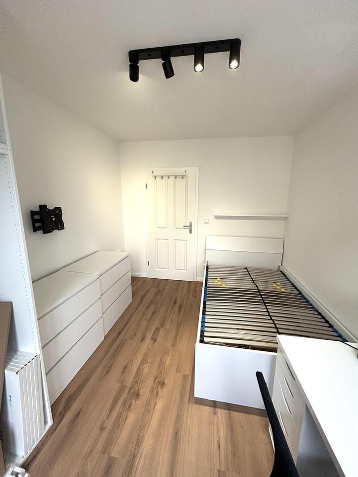 Möbliertes WG-Zimmer (ca. 11 m²) | Professional-WG | WLAN | Milbertshofen Nähe BMW – Bild 8