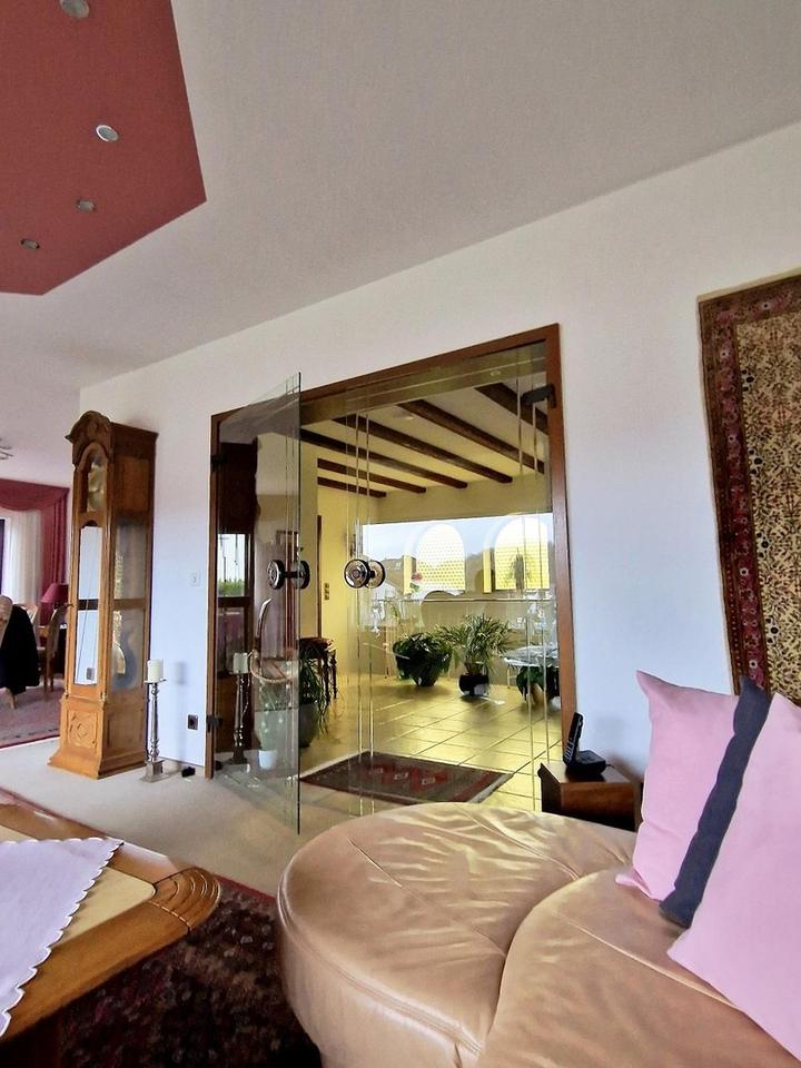 Großzügiges Einfamilienhaus mit Einliegerwohnung in toller Lage – Bild 21