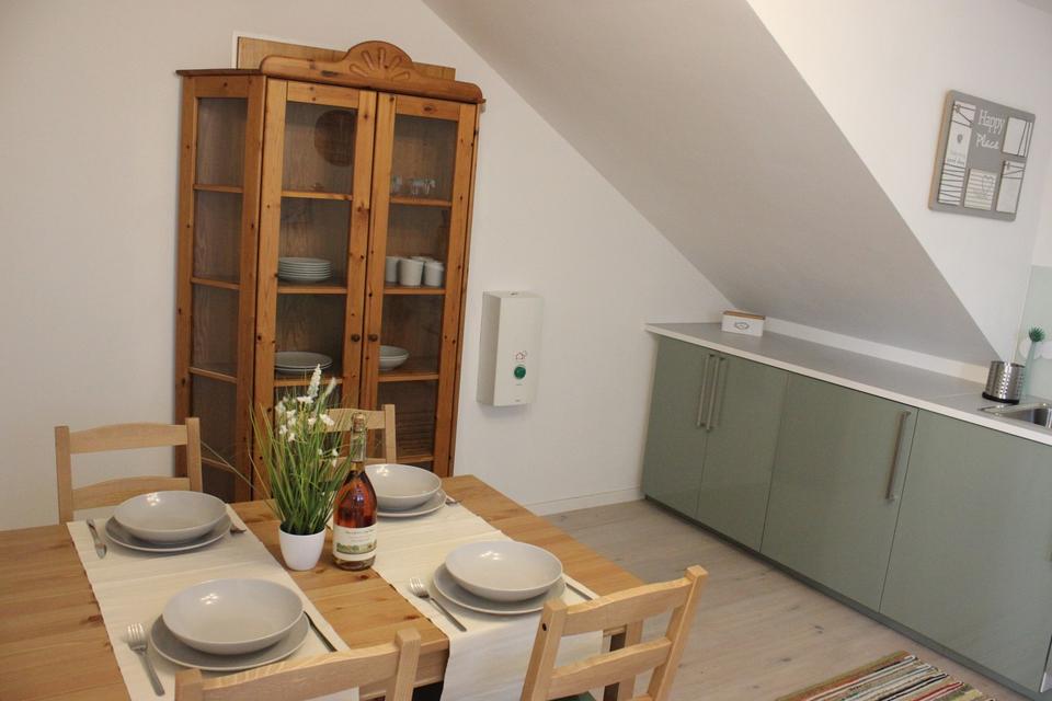 Möblierte 1.5-Zi-Wo mit Balkon und Garten – Bild 13