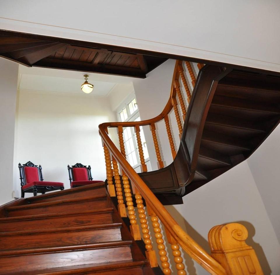 Panorama-Rheinblick / Excl. Wohnung in denkmalgeschützter Villa – Bild 2