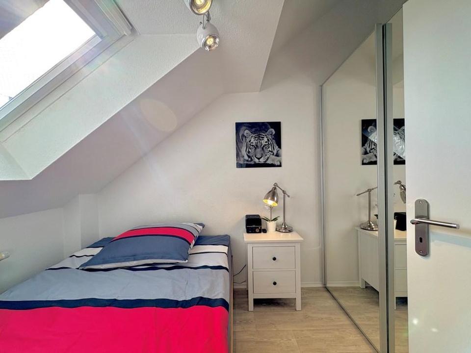 Liebevoll möblierte 2-Zimmerwohnung mit Balkon – bezugsfrei, ruhig & mitten in Fürth – Bild 9